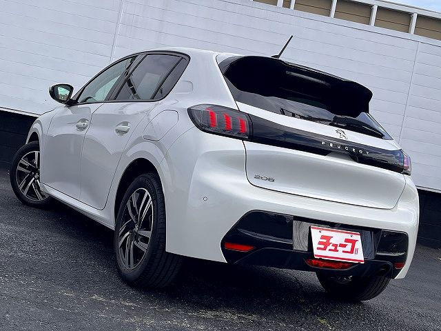 PEUGEOT 208 2021 Image 31