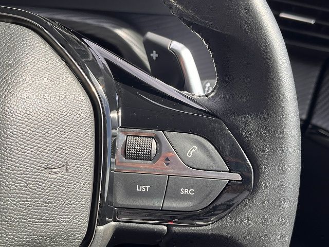 PEUGEOT 208 2021 Image 31