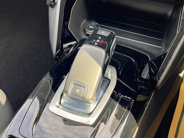 PEUGEOT 208 2021 Image 31