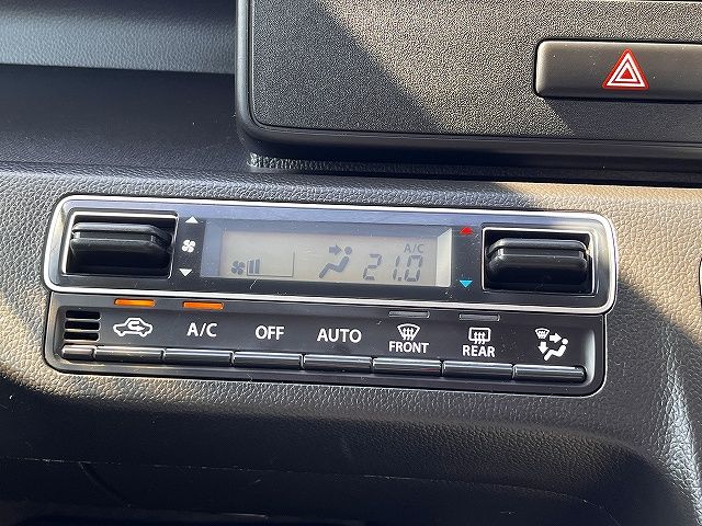 SUZUKI WAGON R 2018 Image 31