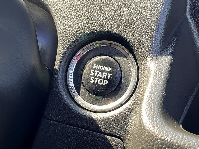 SUZUKI WAGON R 2018 Image 31