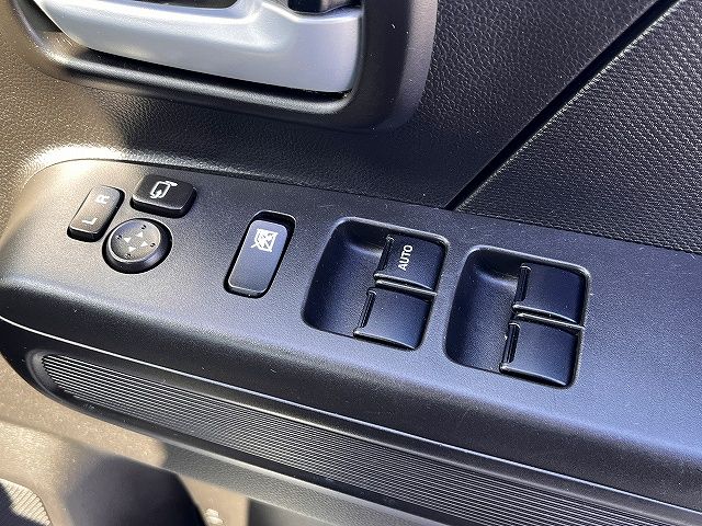 SUZUKI WAGON R 2018 Image 31