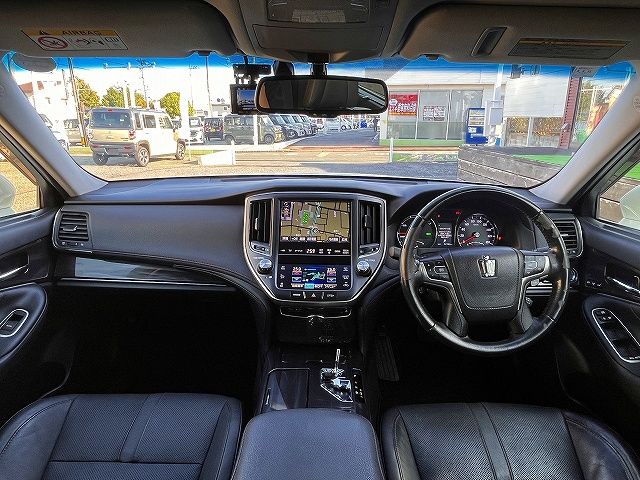 TOYOTA CROWN SEDAN HYBRID 2015 Image 31