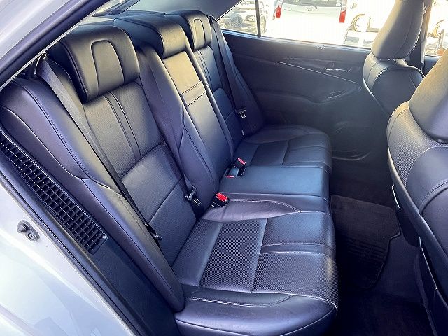 TOYOTA CROWN SEDAN HYBRID 2015 Image 31