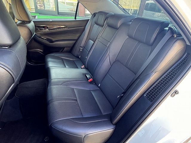 TOYOTA CROWN SEDAN HYBRID 2015 Image 31