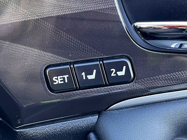 TOYOTA CROWN SEDAN HYBRID 2015 Image 31