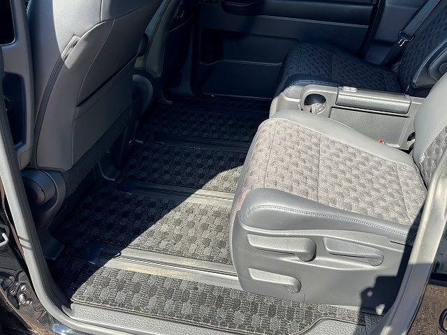 TOYOTA VOXY HYBRID 2022 Image 31