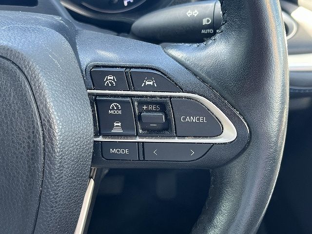 TOYOTA VOXY HYBRID 2022 Image 31