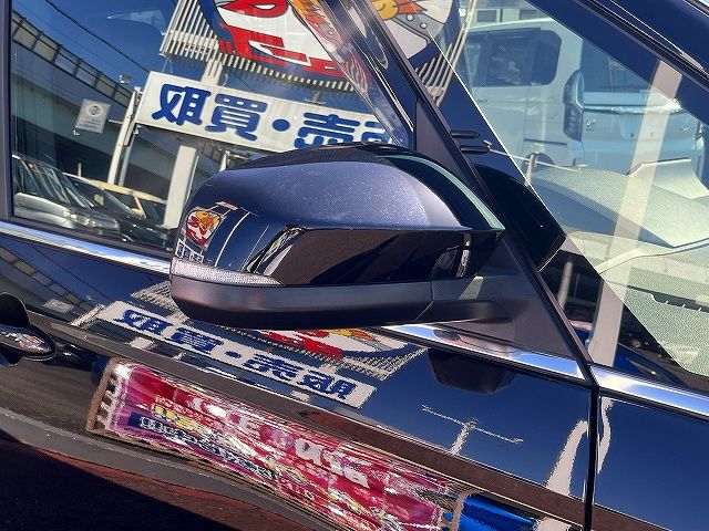 TOYOTA VOXY HYBRID 2022 Image 31