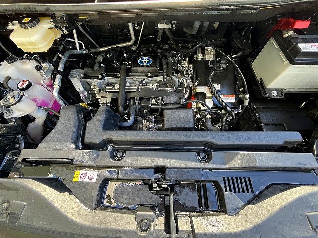 TOYOTA VOXY HYBRID 2022 Image 31