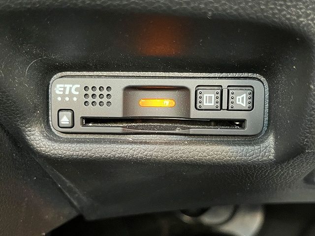 HONDA FIT HYBRID 2018 Image 31