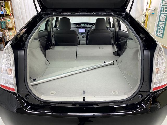 TOYOTA PRIUS 2011 Image 31