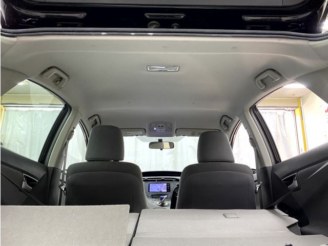 TOYOTA PRIUS 2011 Image 31