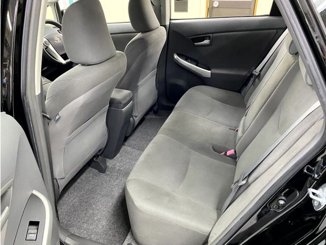 TOYOTA PRIUS 2011 Image 31