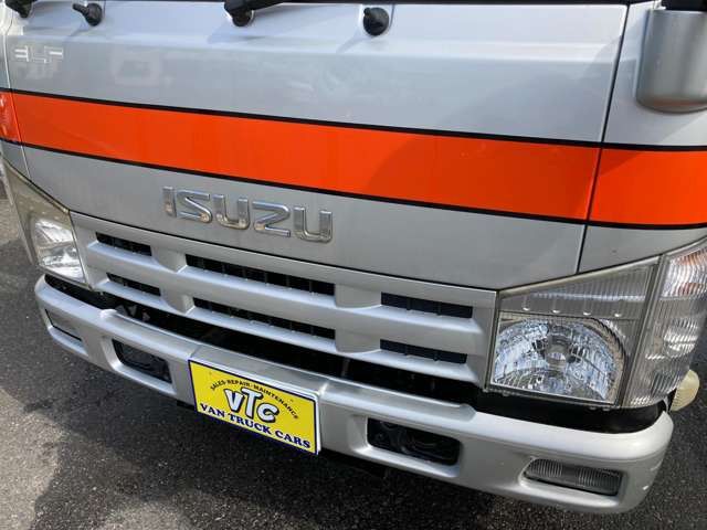 ISUZU  2013 Image 31