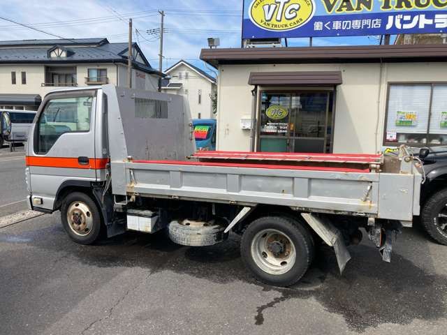 ISUZU  2013 Image 31