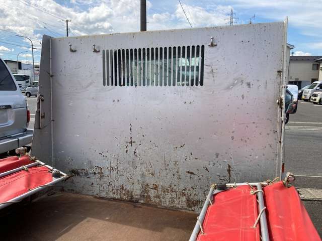 ISUZU  2013 Image 31