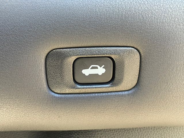 TOYOTA CROWN SEDAN HYBRID 2019 Image 31