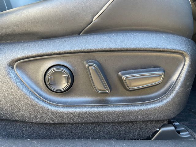 TOYOTA CROWN SEDAN HYBRID 2019 Image 31