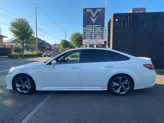TOYOTA CROWN SEDAN HYBRID 2019 Image 31