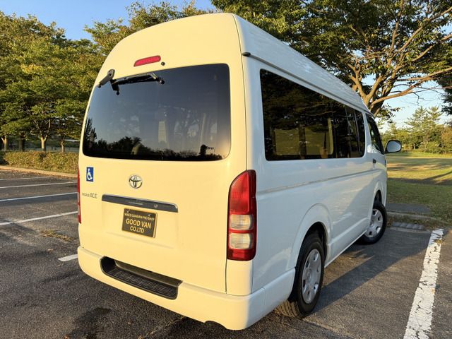 TOYOTA HIACE VAN 4WD 2011 Image 31