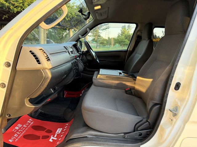 TOYOTA HIACE VAN 4WD 2011 Image 31