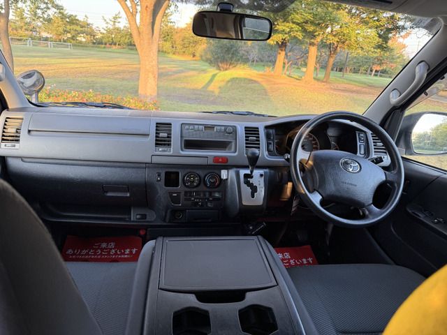 TOYOTA HIACE VAN 4WD 2011 Image 31