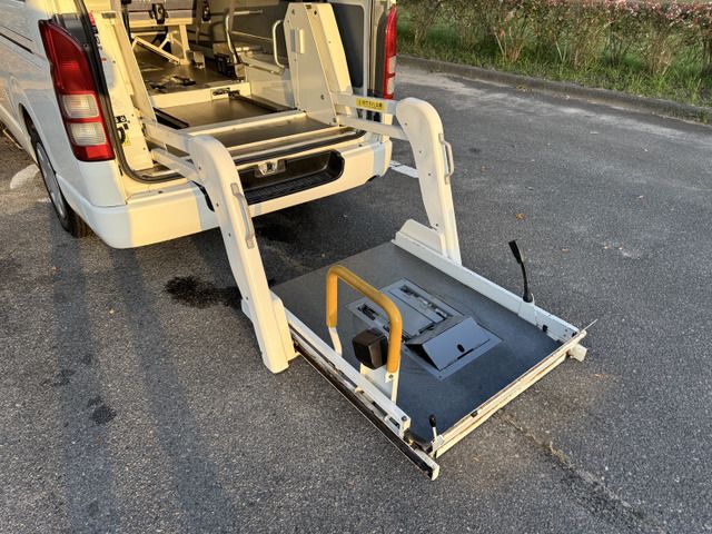 TOYOTA HIACE VAN 4WD 2011 Image 31