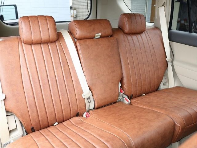 TOYOTA LANDCRUISER PRADO 2018 Image 31