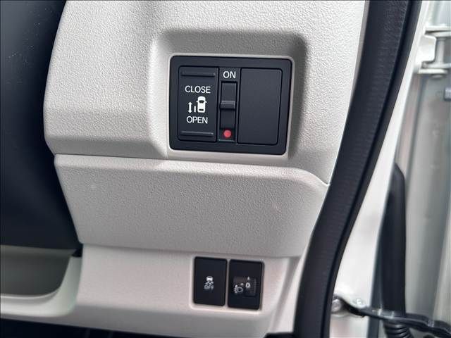 HONDA N BOX 2024 Image 31