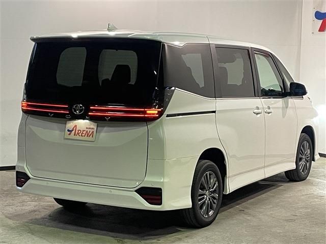 TOYOTA VOXY 4WD 2024 Image 31