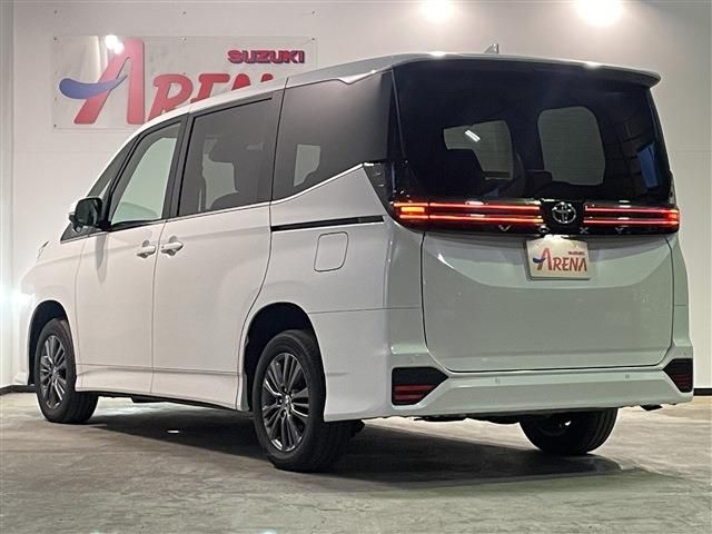 TOYOTA VOXY 4WD 2024 Image 31