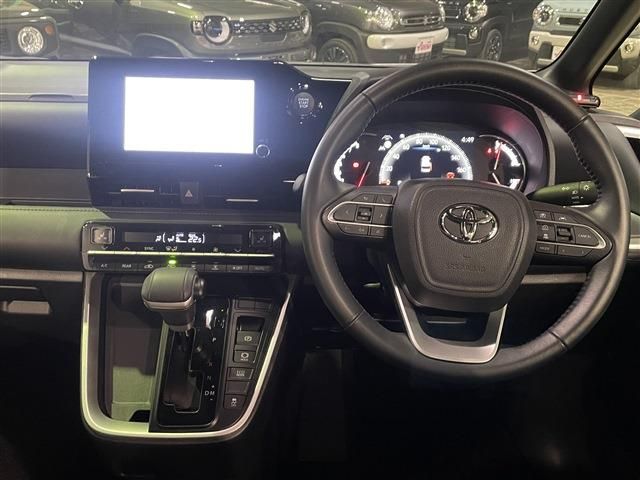 TOYOTA VOXY 4WD 2024 Image 31