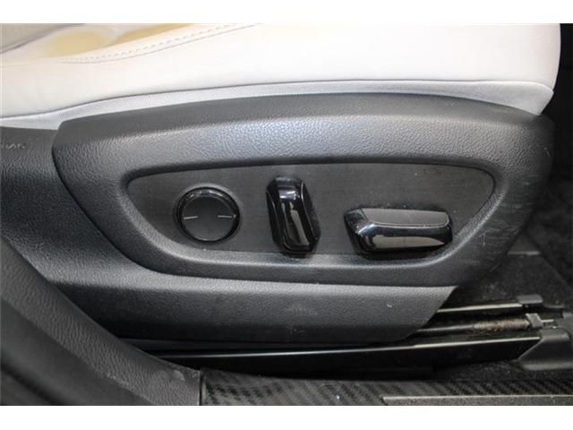 TOYOTA LEXUS UX250H 2019 Image 31