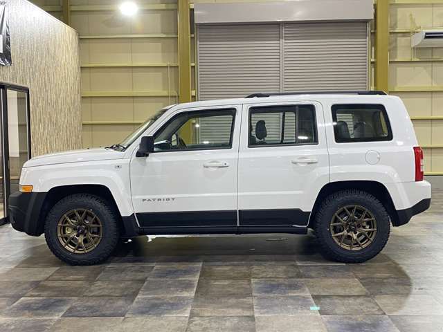 JEEP PATRIOT 2011 Image 31
