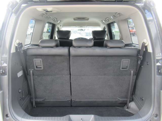 NISSAN ELGRAND  4WD 2016 Image 31