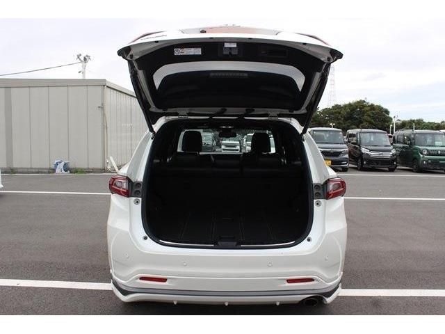 TOYOTA HARRIER 2WD 2017 Image 31