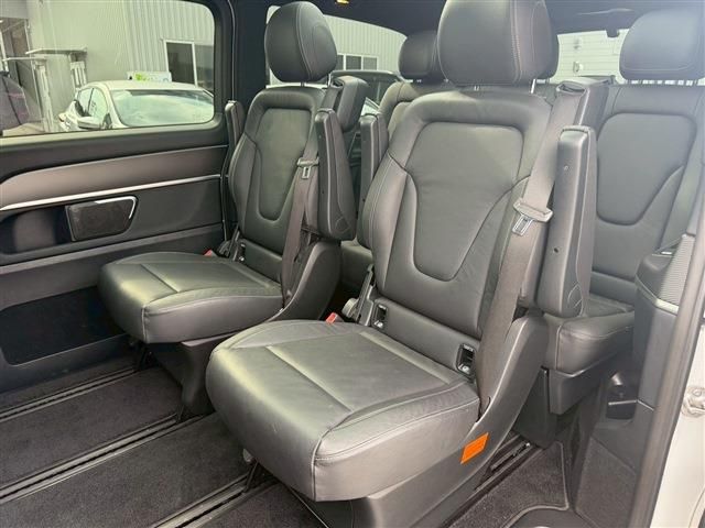 MERCEDES BENZ V CLAS 2023 Image 31