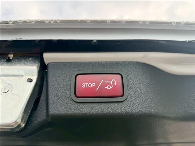 MERCEDES BENZ V CLAS 2023 Image 31