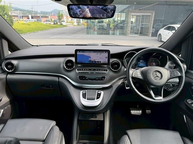 MERCEDES BENZ V CLAS 2023 Image 31