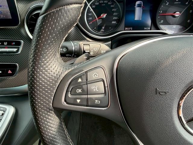 MERCEDES BENZ V CLAS 2023 Image 31