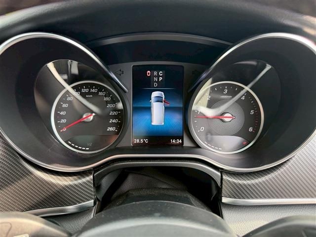MERCEDES BENZ V CLAS 2023 Image 31