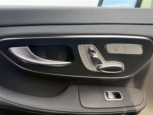 MERCEDES BENZ V CLAS 2023 Image 31