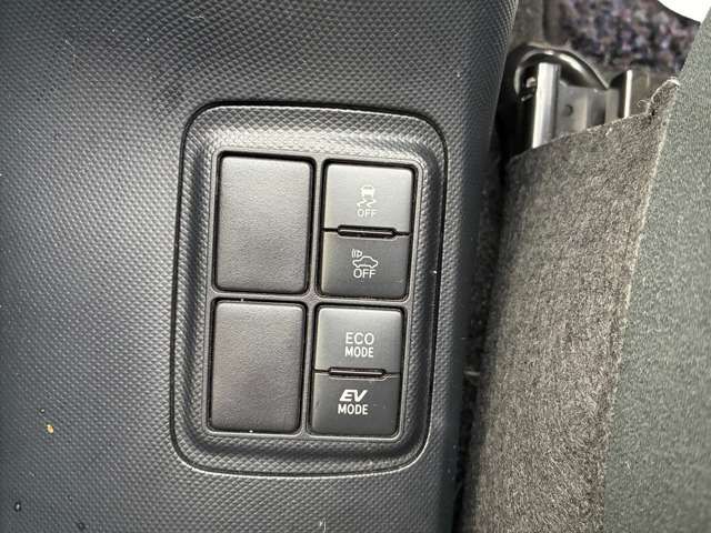 TOYOTA AQUA 2016 Image 31