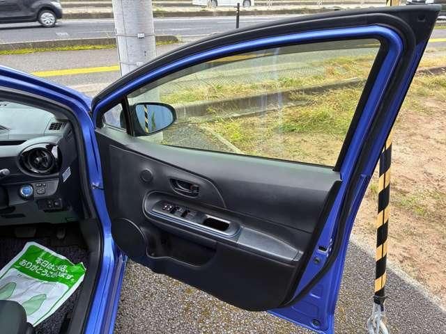 TOYOTA AQUA 2016 Image 31