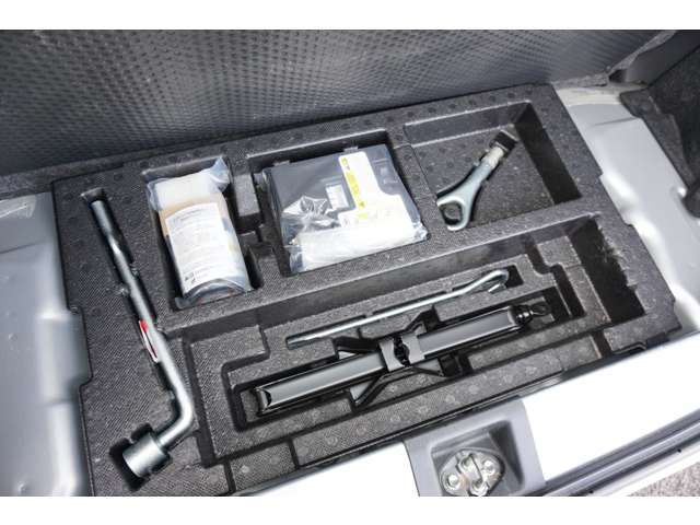 DAIHATSU MIRA E:S 4WD 2019 Image 31