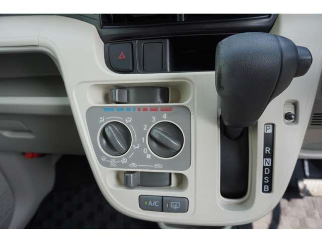 DAIHATSU MOVE 2017 Image 31