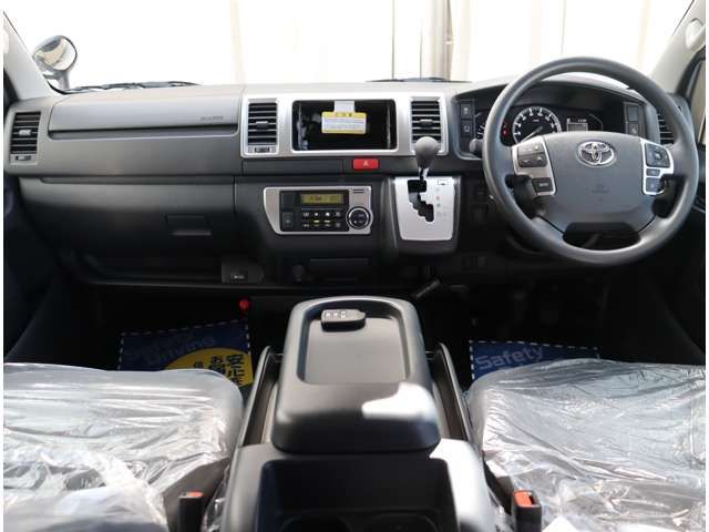 TOYOTA HIACE VAN 2WD 2025 Image 31