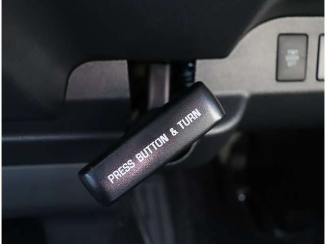 TOYOTA HIACE VAN 2WD 2025 Image 31