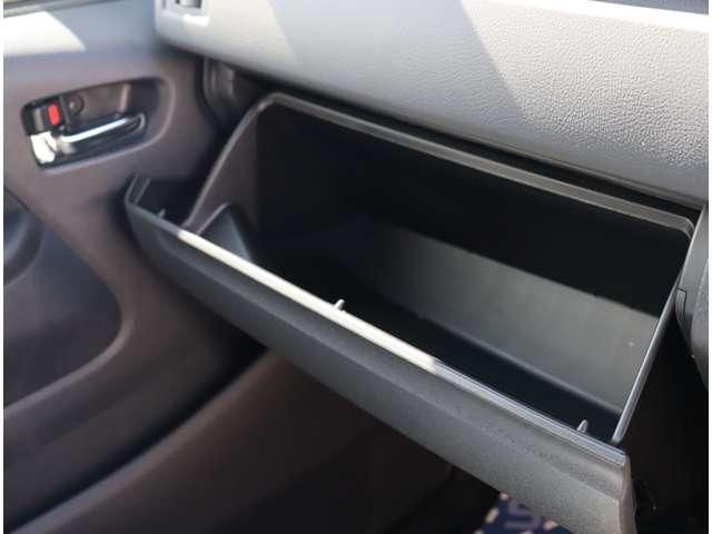 TOYOTA HIACE VAN 2WD 2025 Image 31